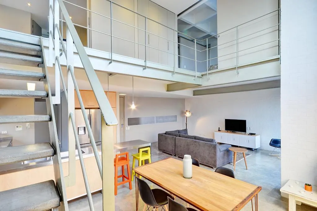 Astorga Lofts - 1 Bedroom Apartment With Unique Design, 30 Day Stay Only! メデジン 0*,  コロンビア