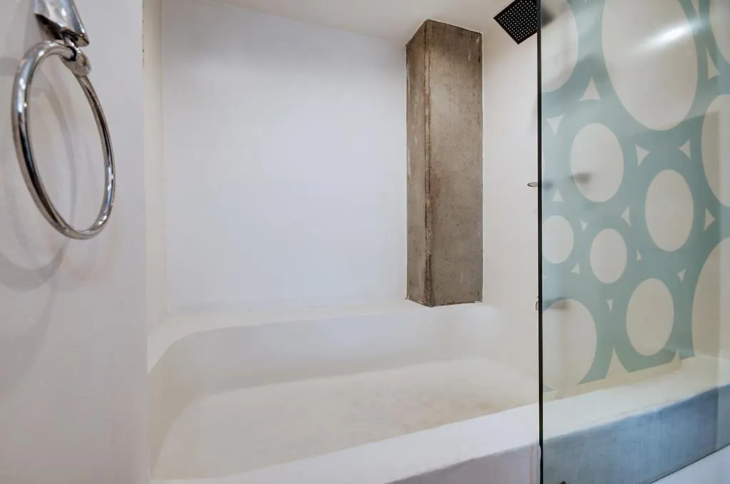 Astorga Lofts - 1 Bedroom Apartment With Unique Design, 30 Day Stay Only! メデジン