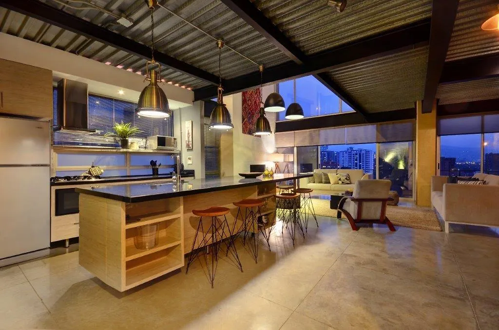 Astorga Lofts - 1 Bedroom Apartment With Unique Design, 30 Day Stay Only! メデジン